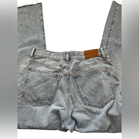 Madewell The '90s Straight Jean - Picture 4 of 8